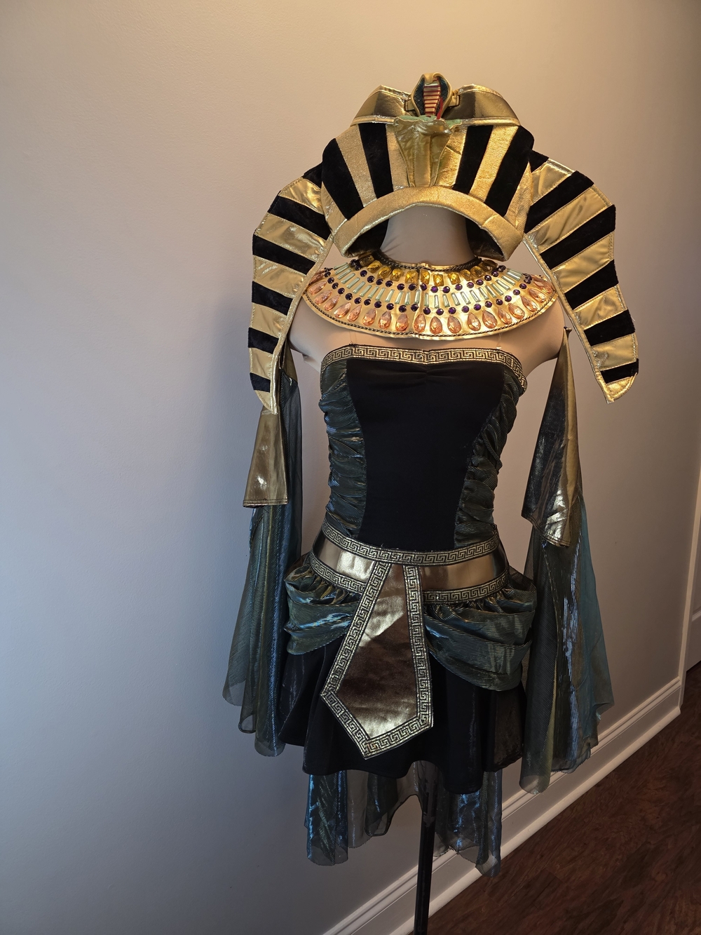 Eye Candy California's Costume Collection Goddess Deluxe Costume